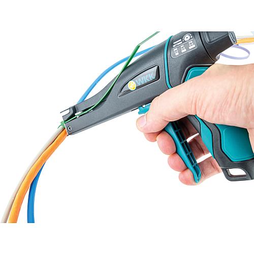 Cable tie pliers for working on cable ties with automatic cut-off mechanism Anwendung 3