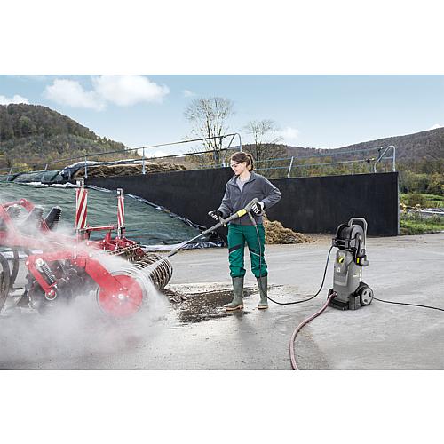 Pressure washer cold water HD 8/18-4 MXA Plus Anwendung 1