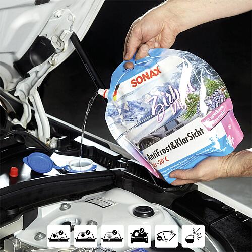 Winter windscreen cleaner SONAX AntiFrost + ClearSight up to -20°C Zirbe Anwendung 4
