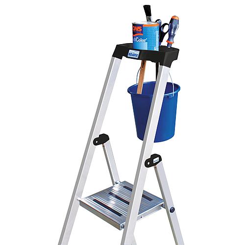 Stepladder with storage tray Anwendung 2