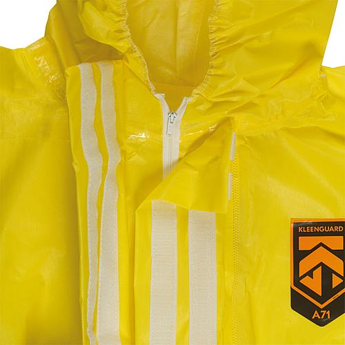 Protective suit Kleenguard® A71 with hood Anwendung 2