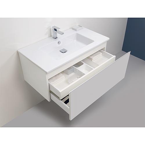 Washbasin base cabinet ELA with ceramic washbasin Anwendung 7