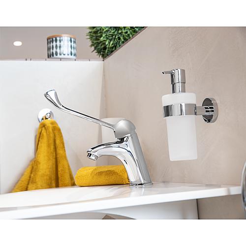 Washbasin mixer Rumba II, with long handle Anwendung 1