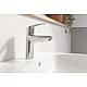 Washbasin mixer Eurosmart M-size, with pull-out hand-held shower Anwendung 2